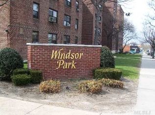 7350 Bell Blvd APT 1D, Oakland Gardens, NY 11364