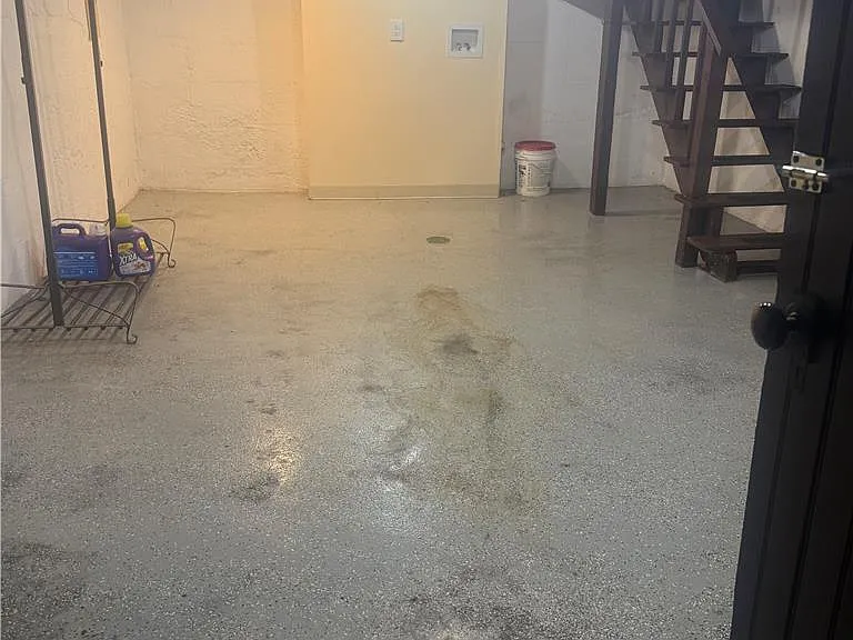 840 W Walnut St — Photo 43