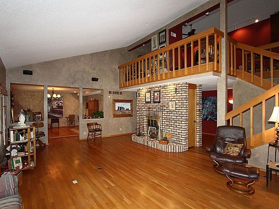 5th image of 2901 Park Place Dr