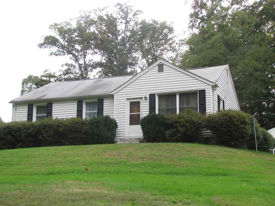 1st image of 2339 Richmond Hwy