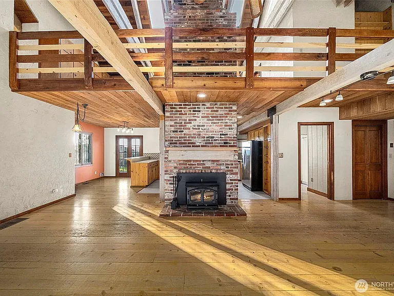 1728 S. Waco Street — Photo 39