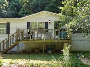6545 Kellys Creek Rd, Charleston, WV 25312