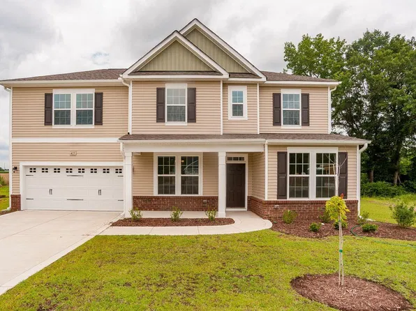 415 Walton Heath Dr, Raeford, NC 28376