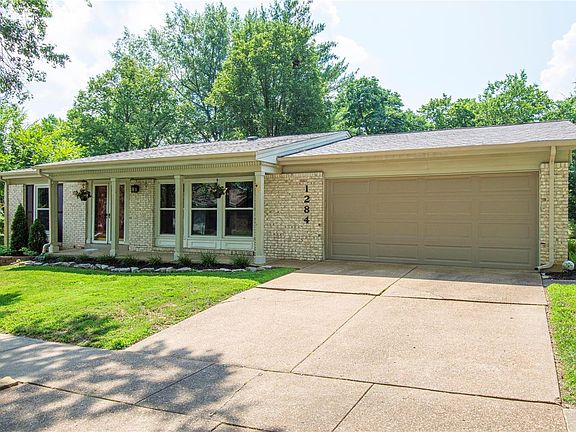 3rd image of 1284 Autumn Wood Cir SW