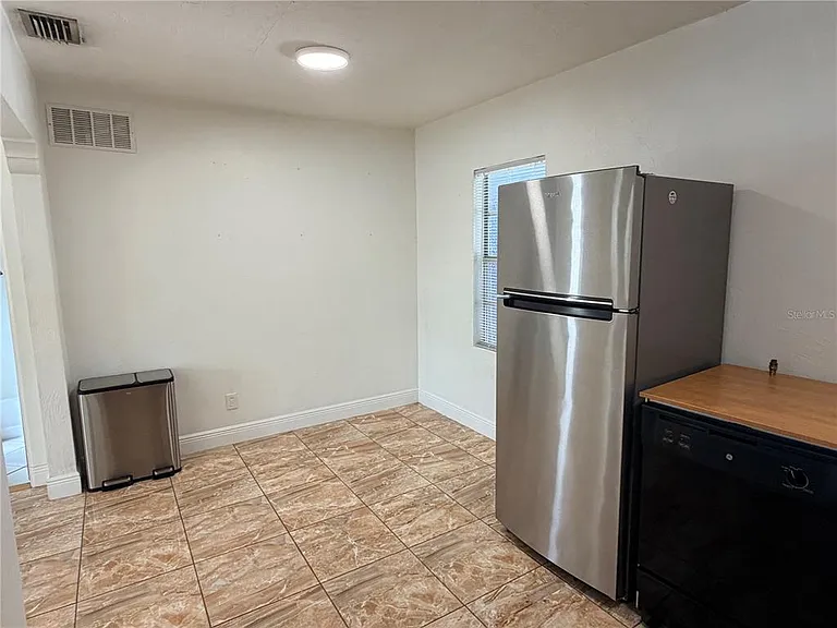 702 W Peninsular St — Photo 8