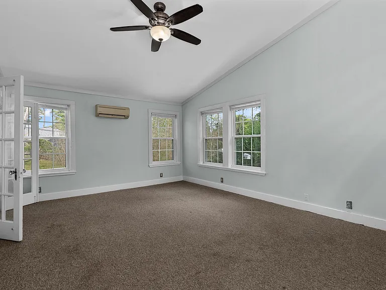 720 Cecile Pl — Photo 18