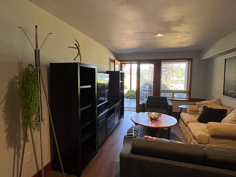 10926 W Lake Joy Dr NE — Photo 8