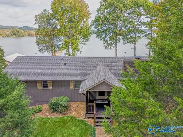 3830 E Chattooga Dr, Cedar Bluff, AL 35959