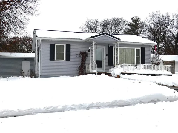 411 S D St, Indianola, IA 50125