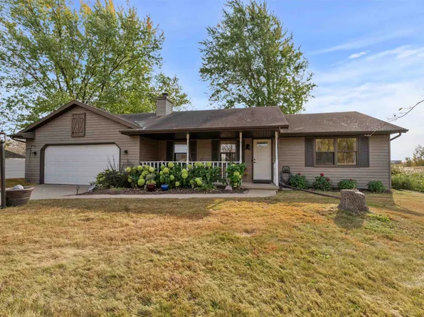 1645 Harbor Lights Rd, Suamico, WI 54173
