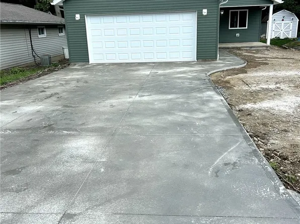 9953 Aldridge Ave, Columbia Station, OH 44028