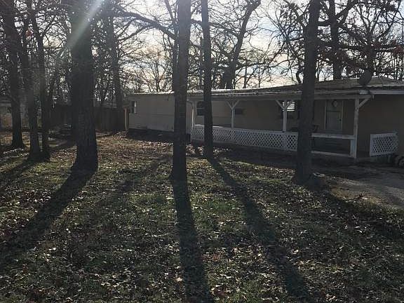 2nd image of 5027 Spruce Ave