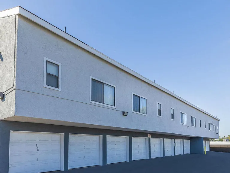 Madison Park Apartments — Photo 18