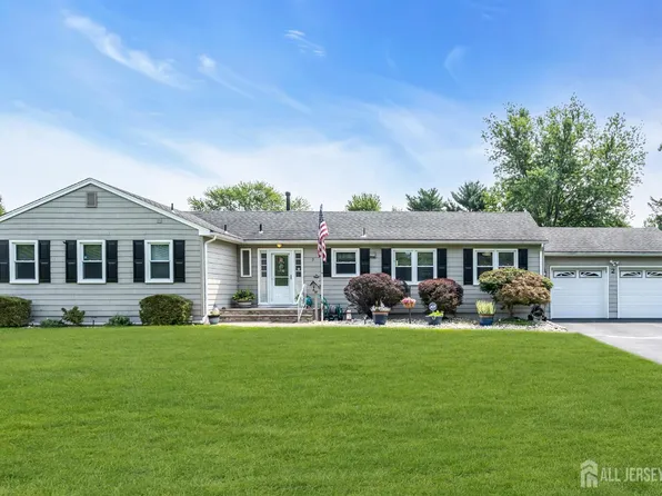 2 Coldspring Rd, Freehold, NJ 07728