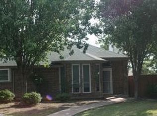 6809 Trumpet Dr, Rowlett, TX 75089