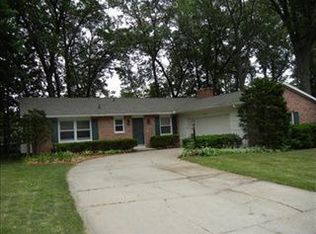 7729 Julie Dr, Portage, MI 49024