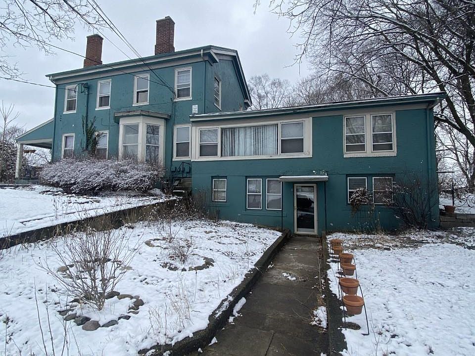 1st image of 404 N Huron St