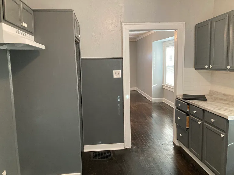 6638 Wabash Ave — Photo 13