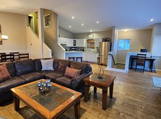 353 John Muir Rd, Mammoth Lakes, CA 93546