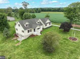 2145 Centennial Rd, Hanover, PA 17331