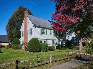 8 James St, Greenfield, MA 01301