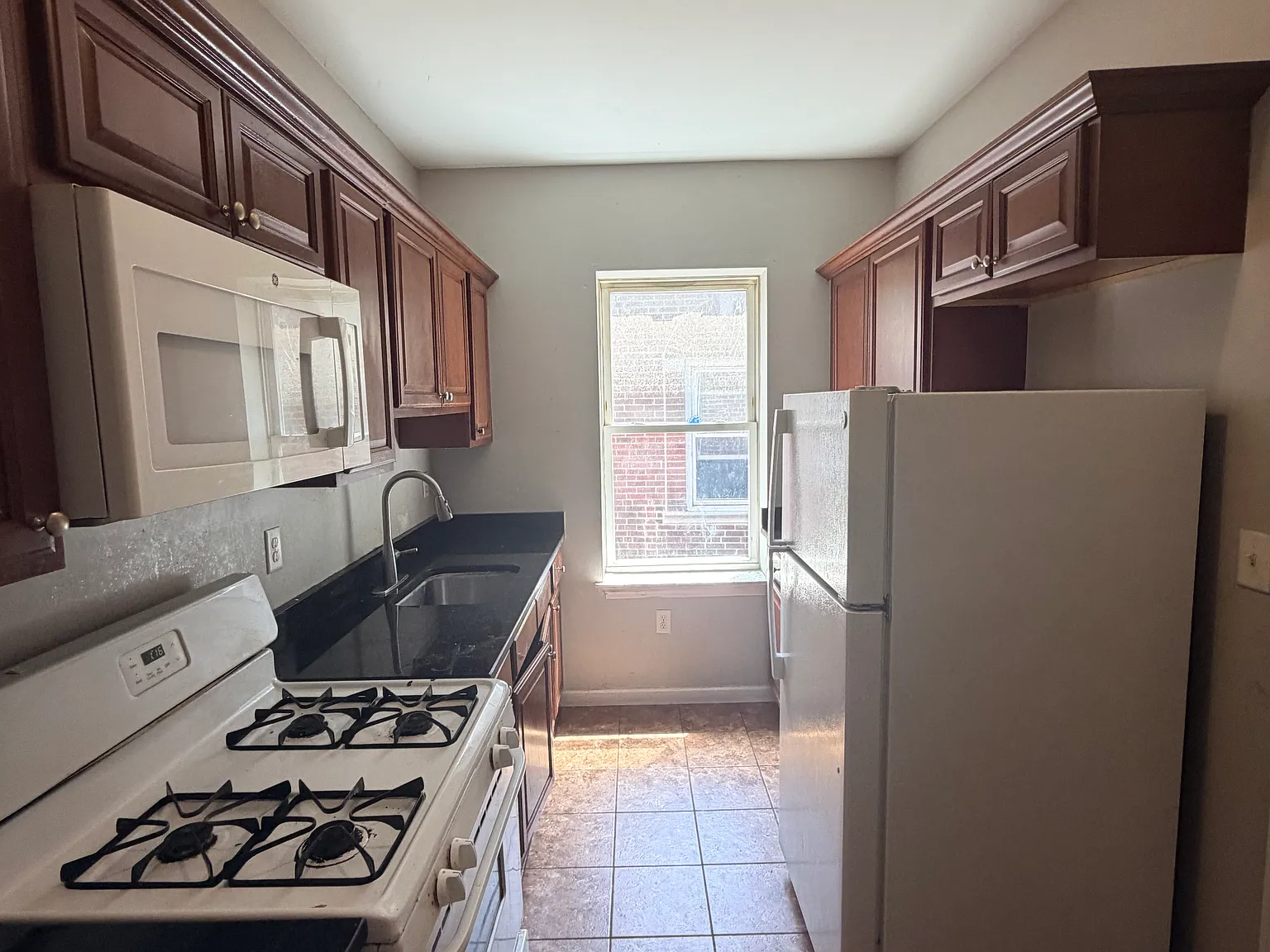 2 bed, $1,475 — Photo 3