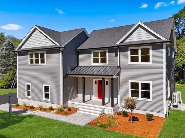 283 Pleasant St, Tewksbury, MA 01876