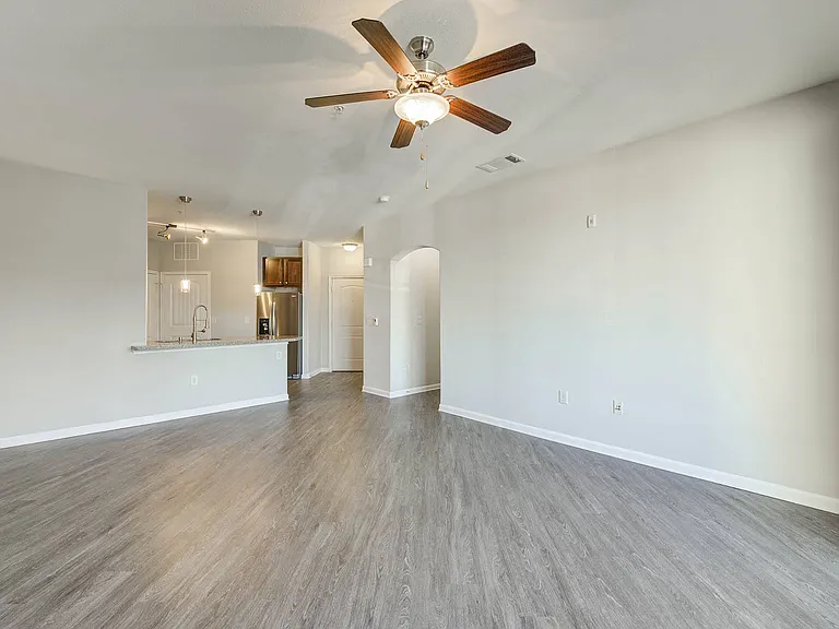 Hebron 121 Station Apartments — Photo 24