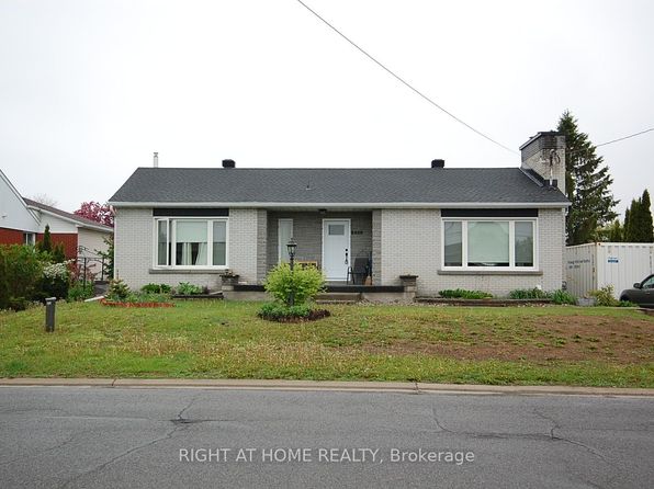 2439 Raymond St, Clarence Rockland, ON K4K 1B9