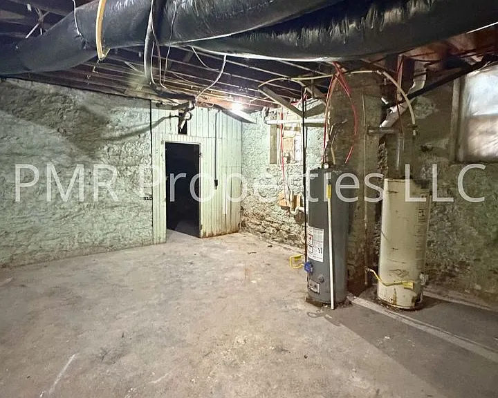 2214 Union St — Photo 13