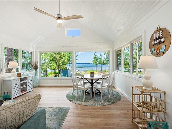 3rd image of 6438 Ojibwa Rd