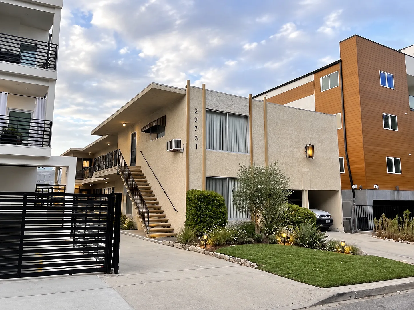 1 bed, 550 sqft, $2,495 — Photo 3