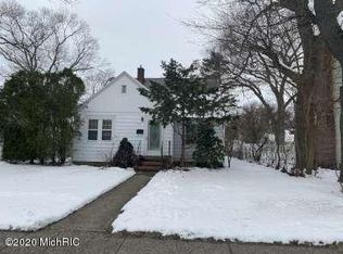 1006 Ruddiman Dr, Muskegon, MI 49445