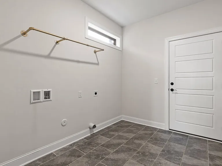 1524 Farmhouse Trl — Photo 36