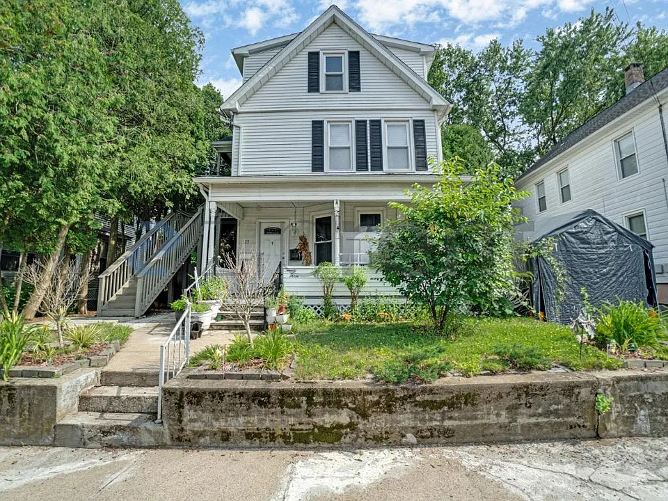 23 Rufus St #2