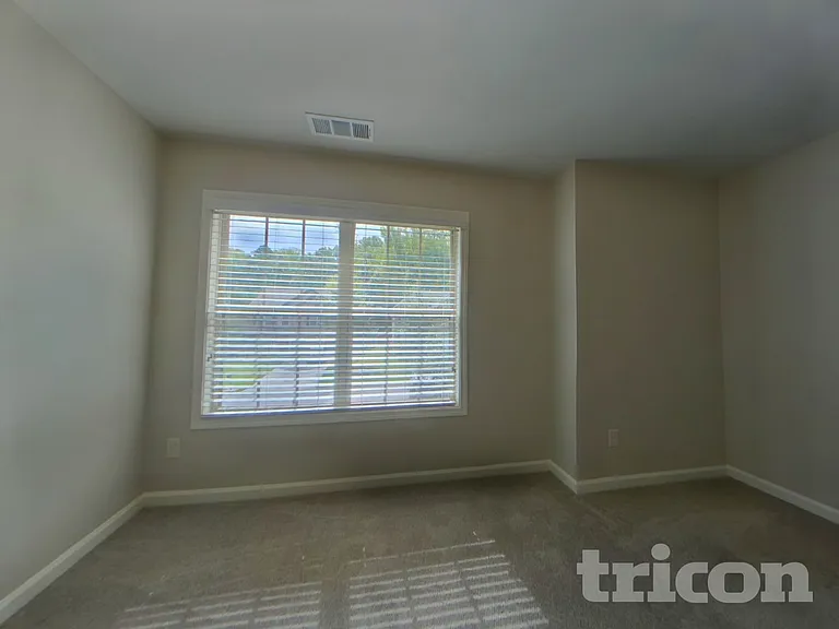 6410 Country Lake Rd — Photo 10
