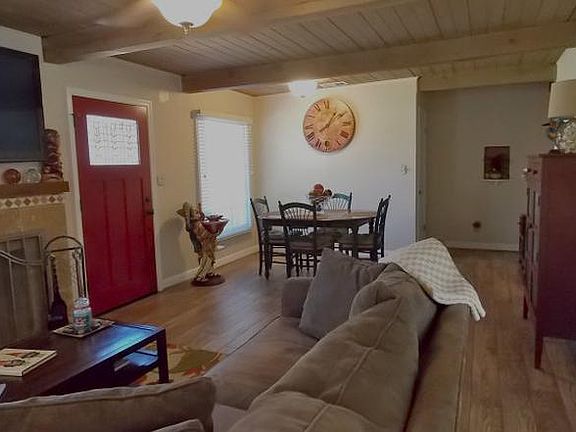4th image of 886 Lori Ave