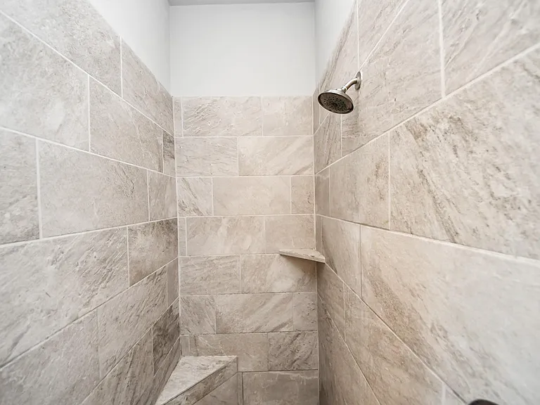 1711 Rustling Creek Dr — Photo 21