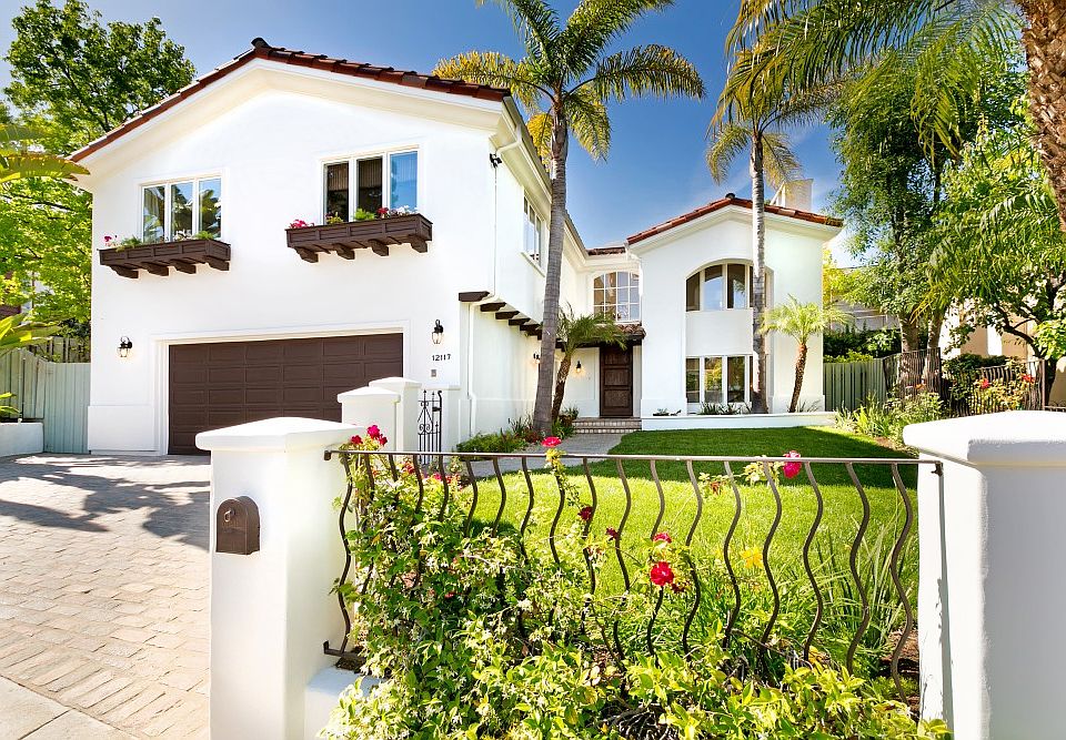 1st image of 12117 La Casa Ln