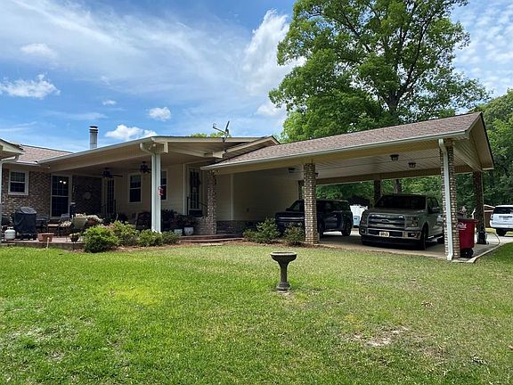 5th image of 830 Evergreen Dr