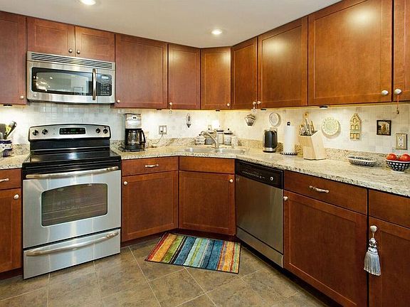 5th image of 110 1st Ave NE Unit F1201