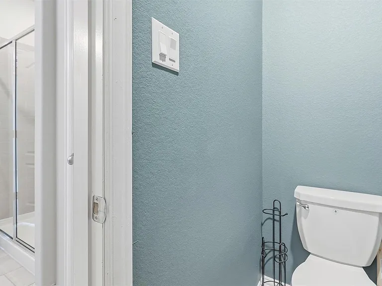 8415 Balding Dr — Photo 37