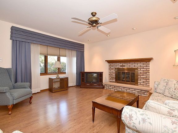 4th image of 10720 Georgia Ln