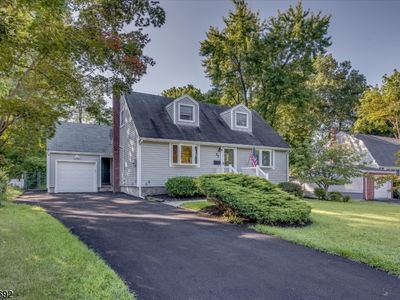 37 Dawson Dr, West Caldwell, NJ, 07006