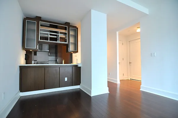 Rented by Nest Seekers International | media 25