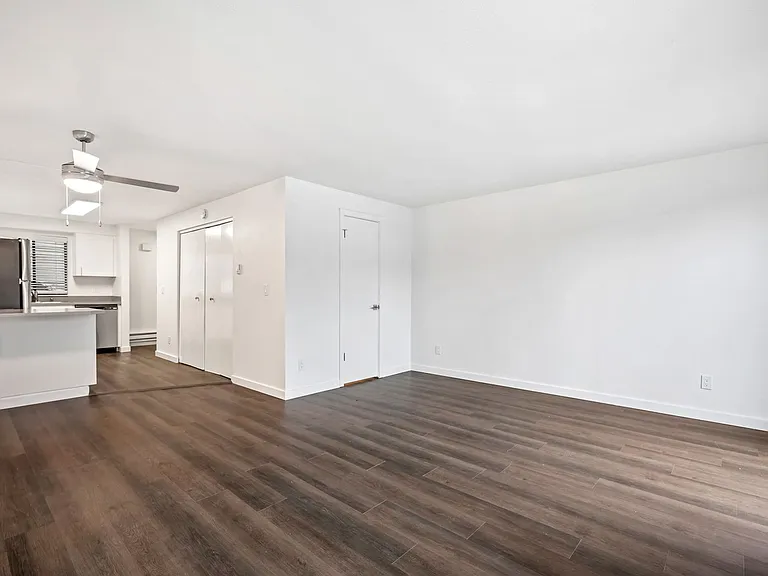 LSLV Lakeshore Lakeview — Photo 31