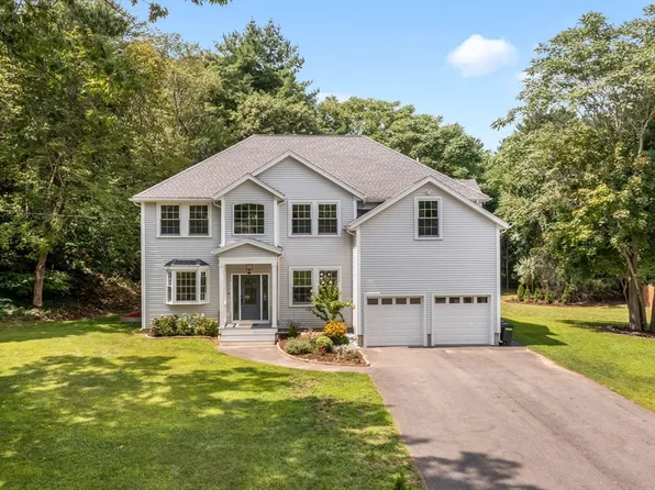 178 Willow St, Stoughton, MA 02072