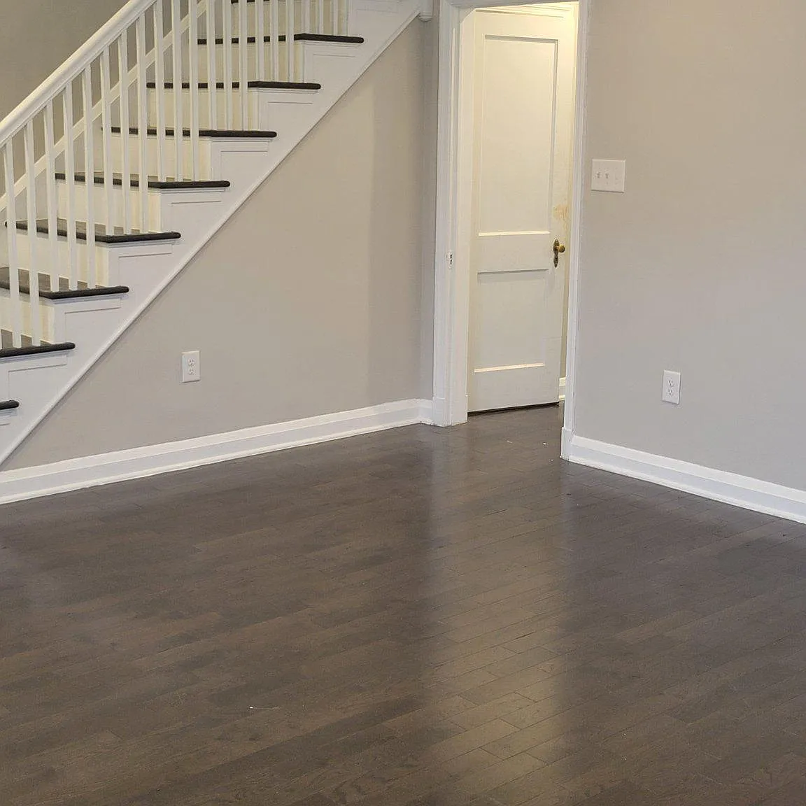 4 bed, 2.0 bath, 1844 sqft, $2,300 — Photo 3