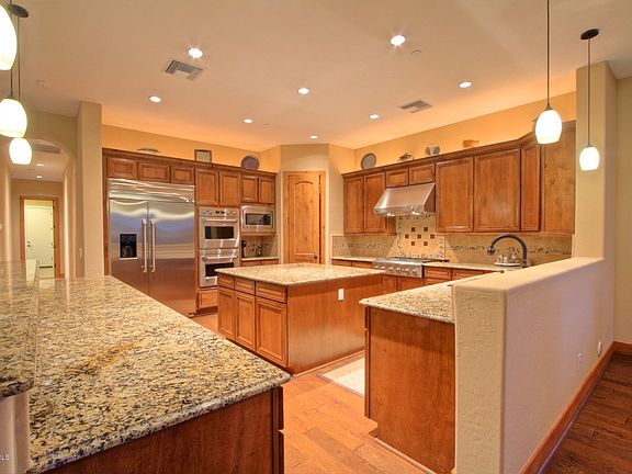 4th image of 5244 E Barwick Dr