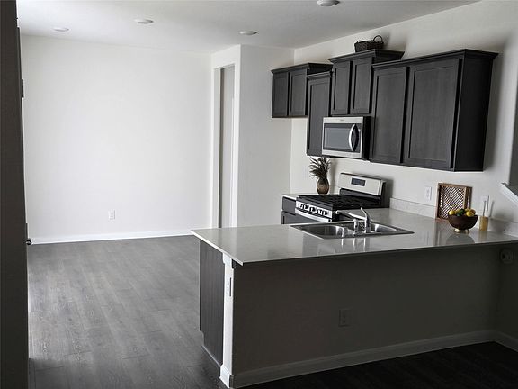 4th image of 3912 Nature Ct